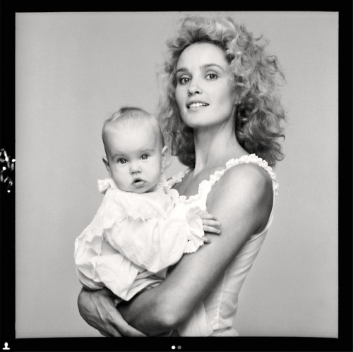 bitter-cherryy - Jessica Lange with her daughter, 1981