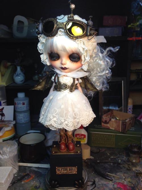 steampunktendencies - Dolls by Kamaty MoonHis is cute