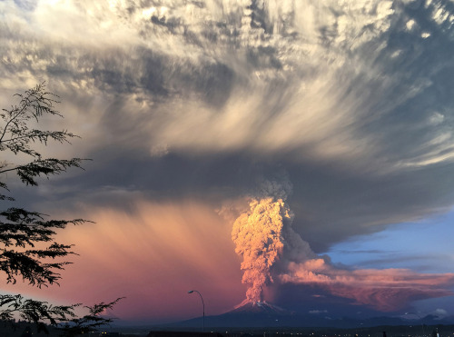 csmitty4u:nymag:These photos of the eruption of Chile’s...