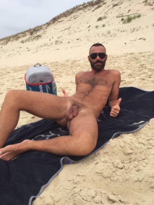 sfgreenboi - If you are a nudist, over 18, and have MeWe consider...