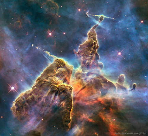 traverse-our-universe - Mountains of Dust in the Carina...