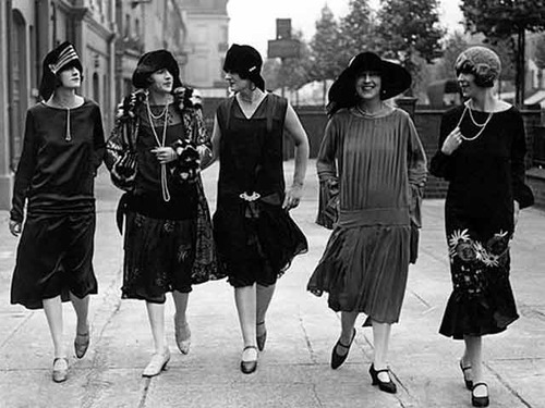 sartorialadventure - Flappers, 1920s (click to enlarge)