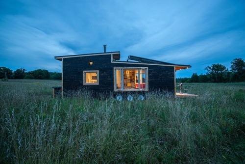 prefabnsmallhomes - The “Greenmoxie” tiny house, designed by...
