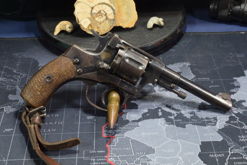 ivan-fyodorovich - yeoldegunporn - Tula factory Nagant revolver...