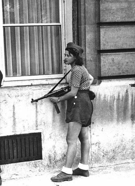 congenitaldisease - Simone Segouin was a French resistance...
