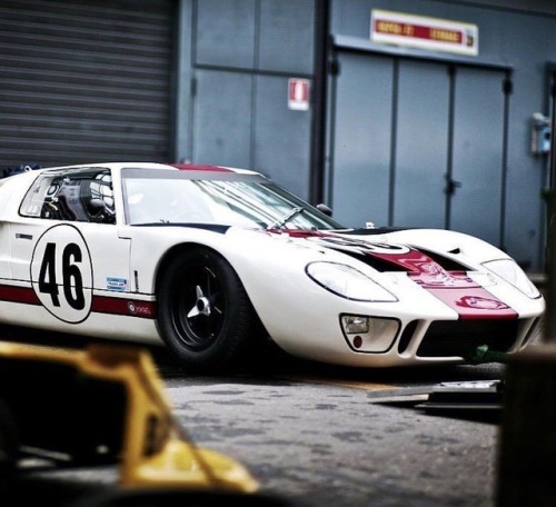 utwo:Ford GT40© period correct