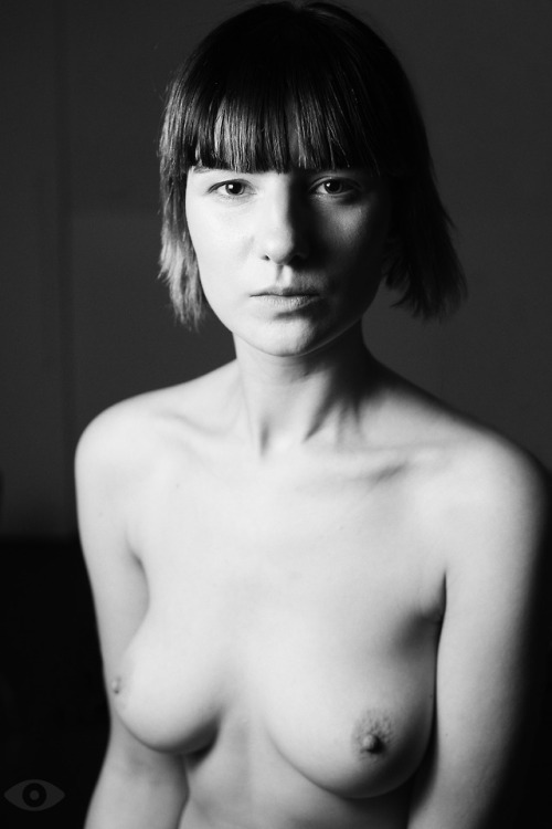 lloydeye - Model @sarascarletmodel​Photographer - Lloyd Eye