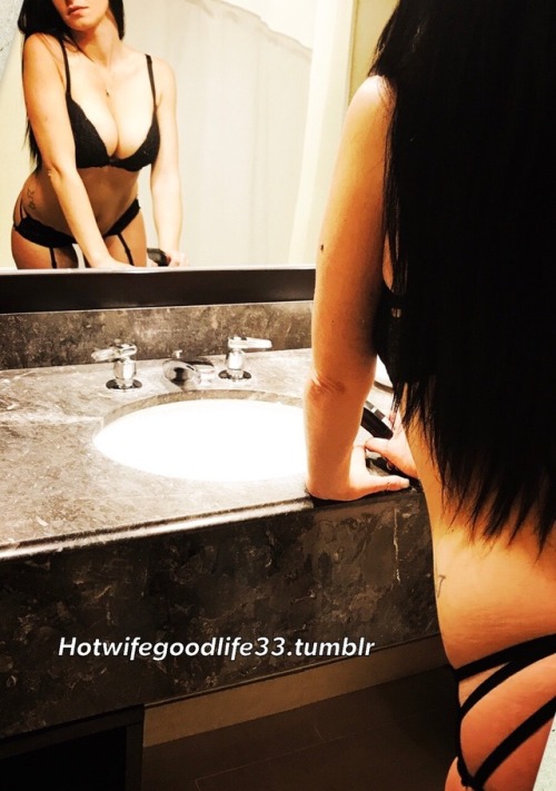 hotwifegoodlife33 - Night away from the kids and a hotel room…...