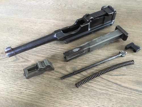 ivan-fyodorovich - “Bolo” Mauser C-96 disassembled