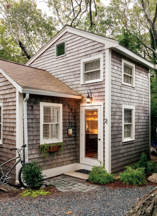 prefabnsmallhomes - 350 sq ft cottage in Cape Cod owned by...