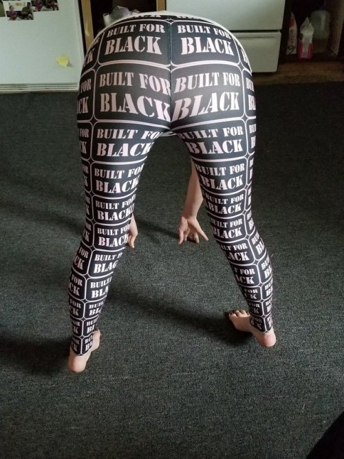 raceofthefuture - It’s true.I need these leggings ♠