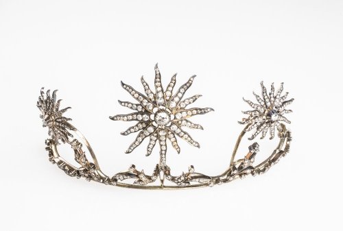 carolathhabsburg - A beautiful victorian tiara. Dismounted are...