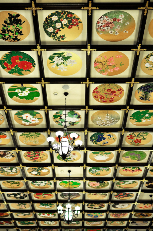 japaneseaesthetics - Ceiling in a main room of the Aoyama family...