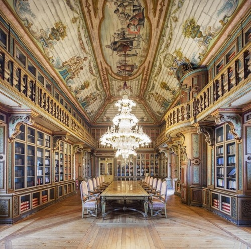 culturenlifestyle - Photographs of Beautiful Libraries Around...