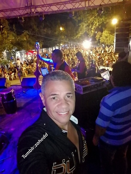 carlosrv003 - zahedd - Fercho colombiano cantante 43 años 24 cm...