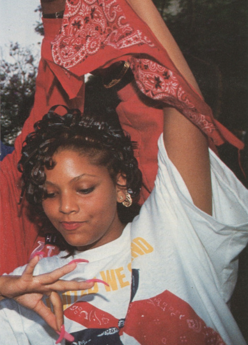 surra-de-bunda - Female Blood Member in Inglewood (1992)