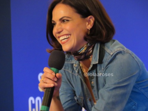 n-d-a-y - Lana Parrilla at the Enchanted OUAT CON in Birmingham...