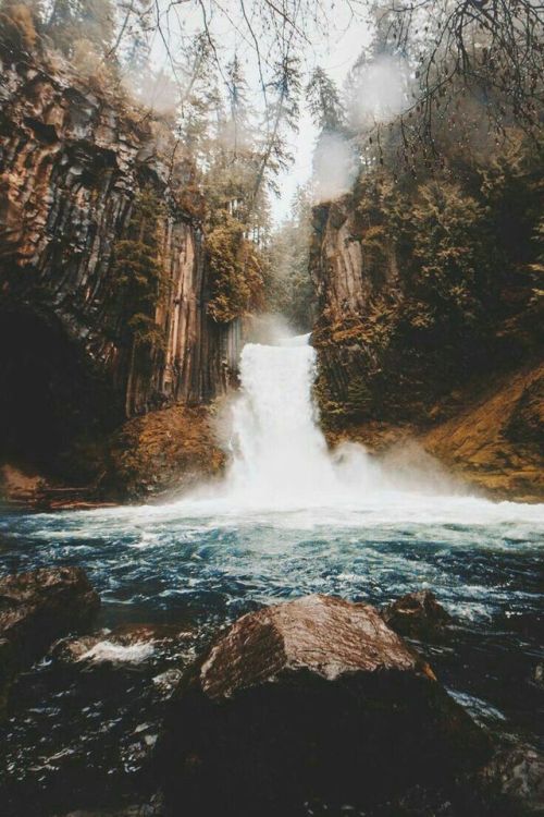 wetraveled - waterfall
