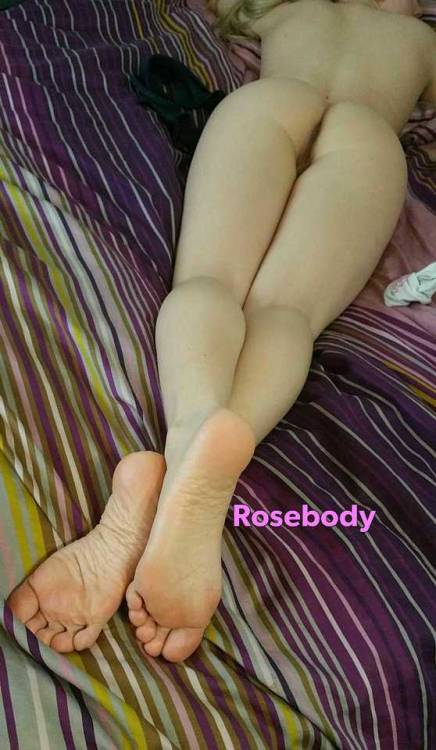 rosebody - Awaiting my Asslick 