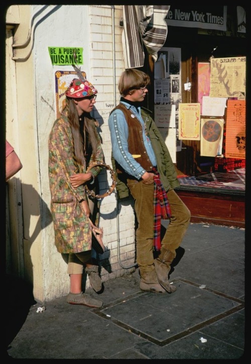 collectorsweekly - Street style from the “Summer of Love” in San...