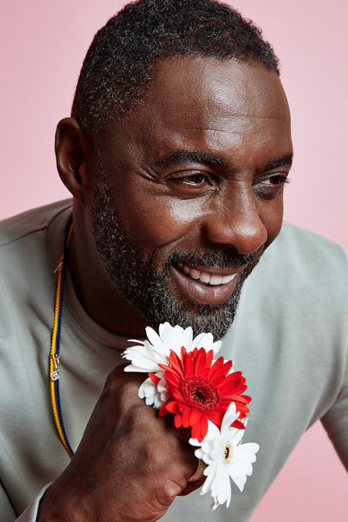sexylibrarian1:stephen-amell:Idris Elba photographed by Zoe...
