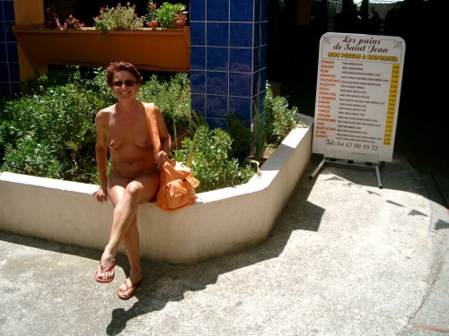 naturistelyon - Nudist life, at Le Cap d'Agde (France)