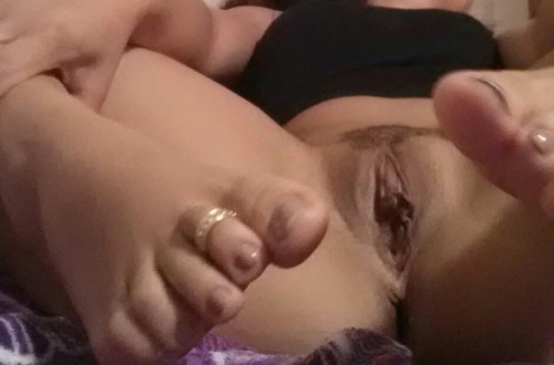 ynglatinmilf - Here are some pictures of my kitty and feet for...