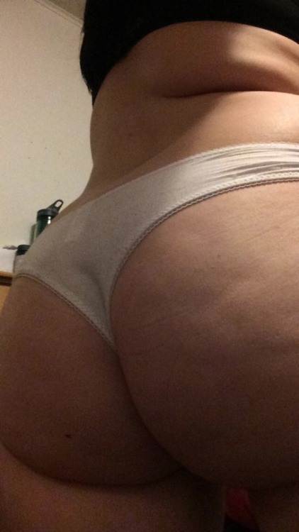 OK so I know I’m late in posting the weekly #ThongThursday post...