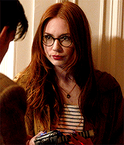 madelainegpetsch - Amy Pond looking gorgeous with her glasses in...