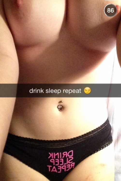 girlssnapchat - Repost if people can pm you nudes