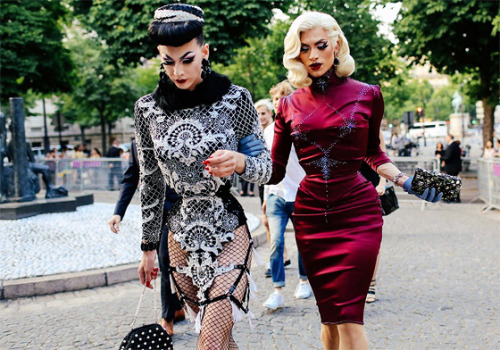 fuckyeahdragrace - Street Style Fall 2015 Couture | Violet...