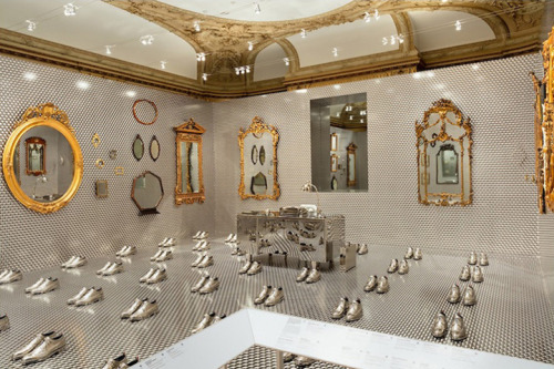 ap-fashionmemories - Thom Browne ‘Selects’ exhibition - at...