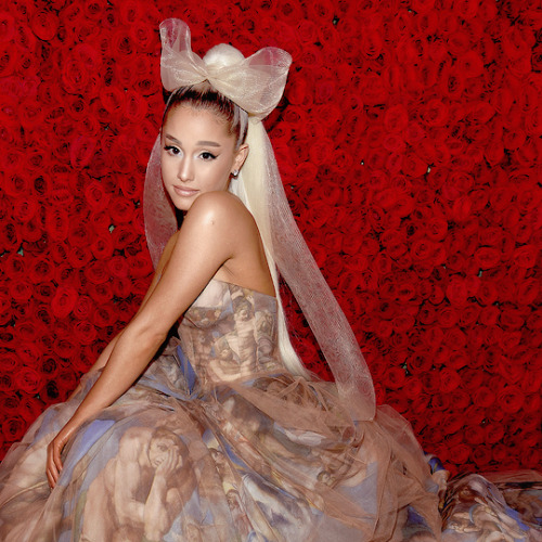 arigrande-edits - Ariana Grande attends the Met Gala 