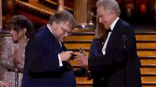 captainpoe:#Guillermo Del Toro #checking if the card is...