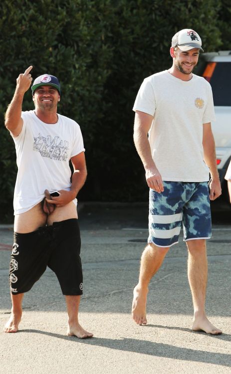 celebrityboyfriend - Liam Hemsworth & his best friend’s dick