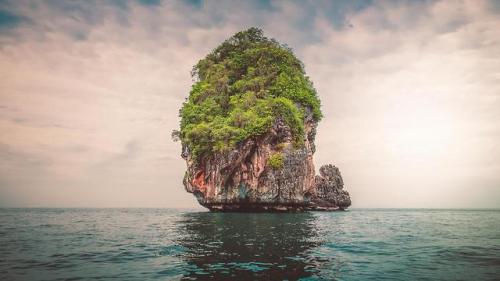 amazinglybeautifulphotography - The Lone Island, Phi Phi...