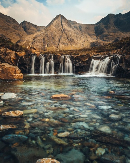earthunboxed - Fairy Pools, Isle of Skye, ScotlandHermoso