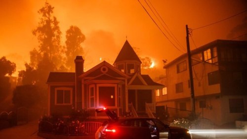 kwelaielo - The Thomas fire in Ventura 2017Credit - Los...