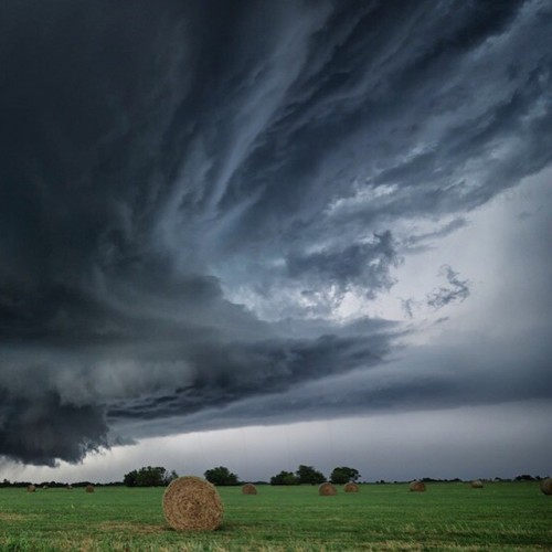 tornadotitans - Mammoth #supercell #thunderstorm moves over the...