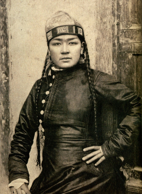 shewhoworshipscarlin - Uzbek Woman, 1880.