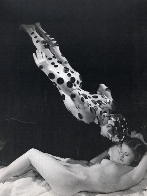neo-catharsis - George Platt Lynes - Danae and the Shower of...