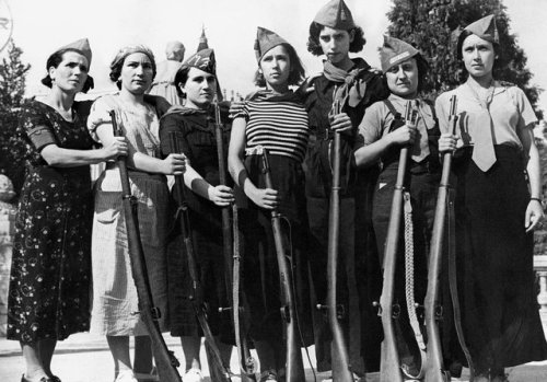Militiawomen. Spanish Civil War