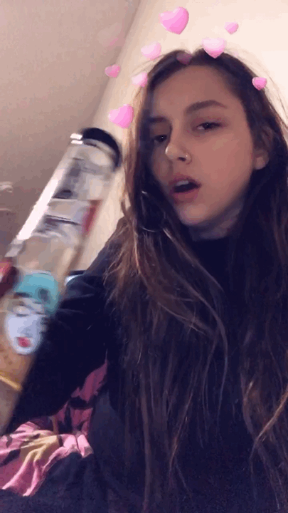 ripninhale420 - Hehe my finger looks like a worm in the first gif