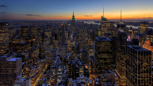 suspend - Snow Covered Manhattan Sunset by 1982Chris911 (Thank...
