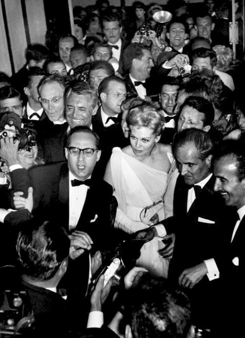 summers-in-hollywood - Cary Grant & Kim Novak at the 12th...