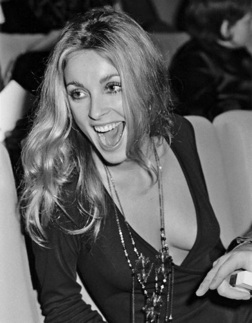 decadesfashion:Sharon Tate at the premiere of Rosemary’s Baby...