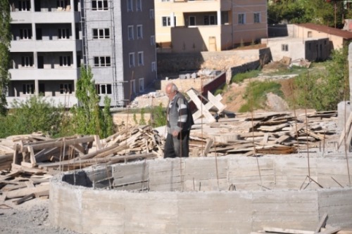 islamiyet:Kahramanmaraş’ın Afşin ilçesinde 9 yıldır yapımı...