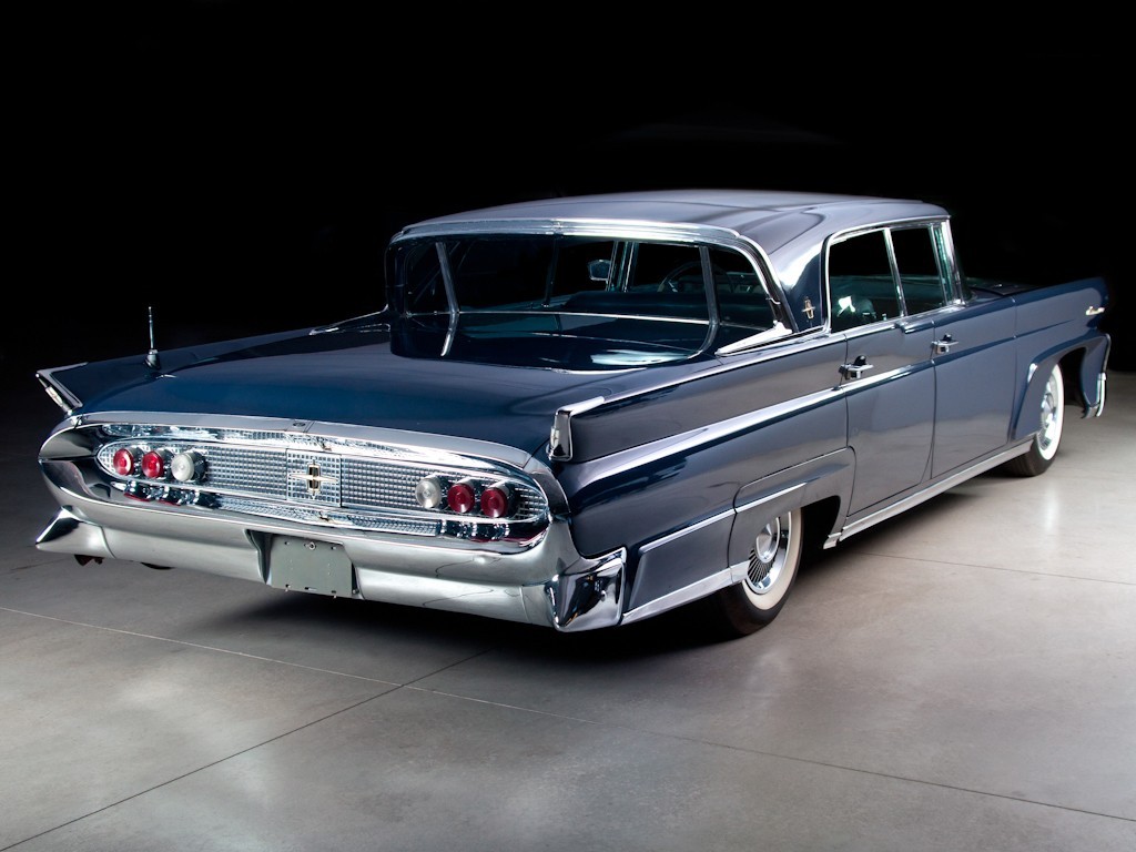 1958 Lincoln Continental. Очень, странная, машина, Какаято, такая, какая, должна