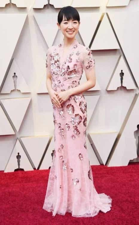 omgthatdress:Marie Kondo is here for some reason! Seriously...