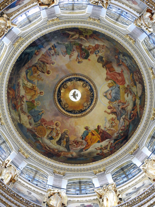undercover-witch - St. Isaac’s cathedral in St. Petersburg